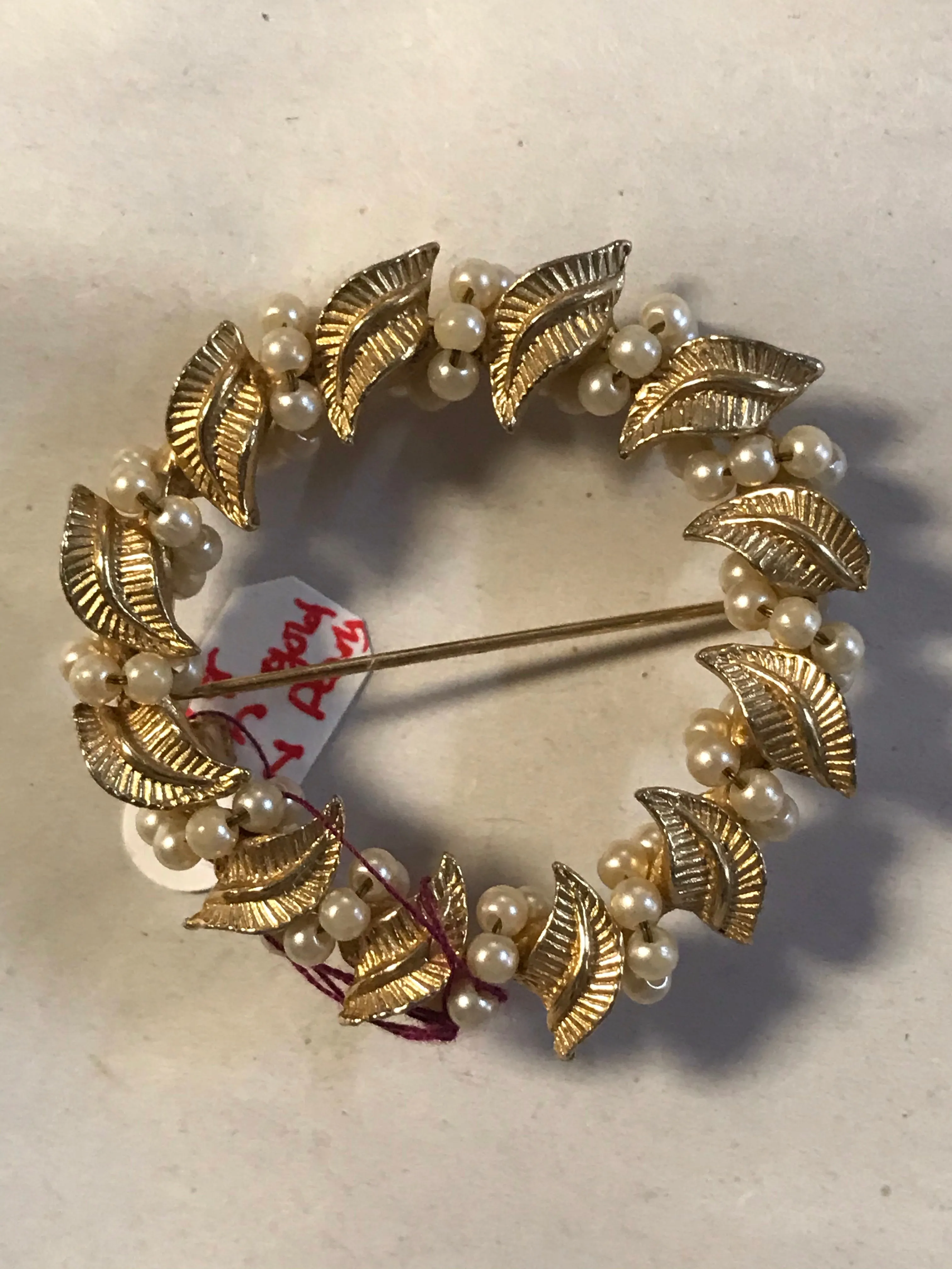 €€ Vintage Set/3 Wreath Bow Lapel Pin Pendant Brooch