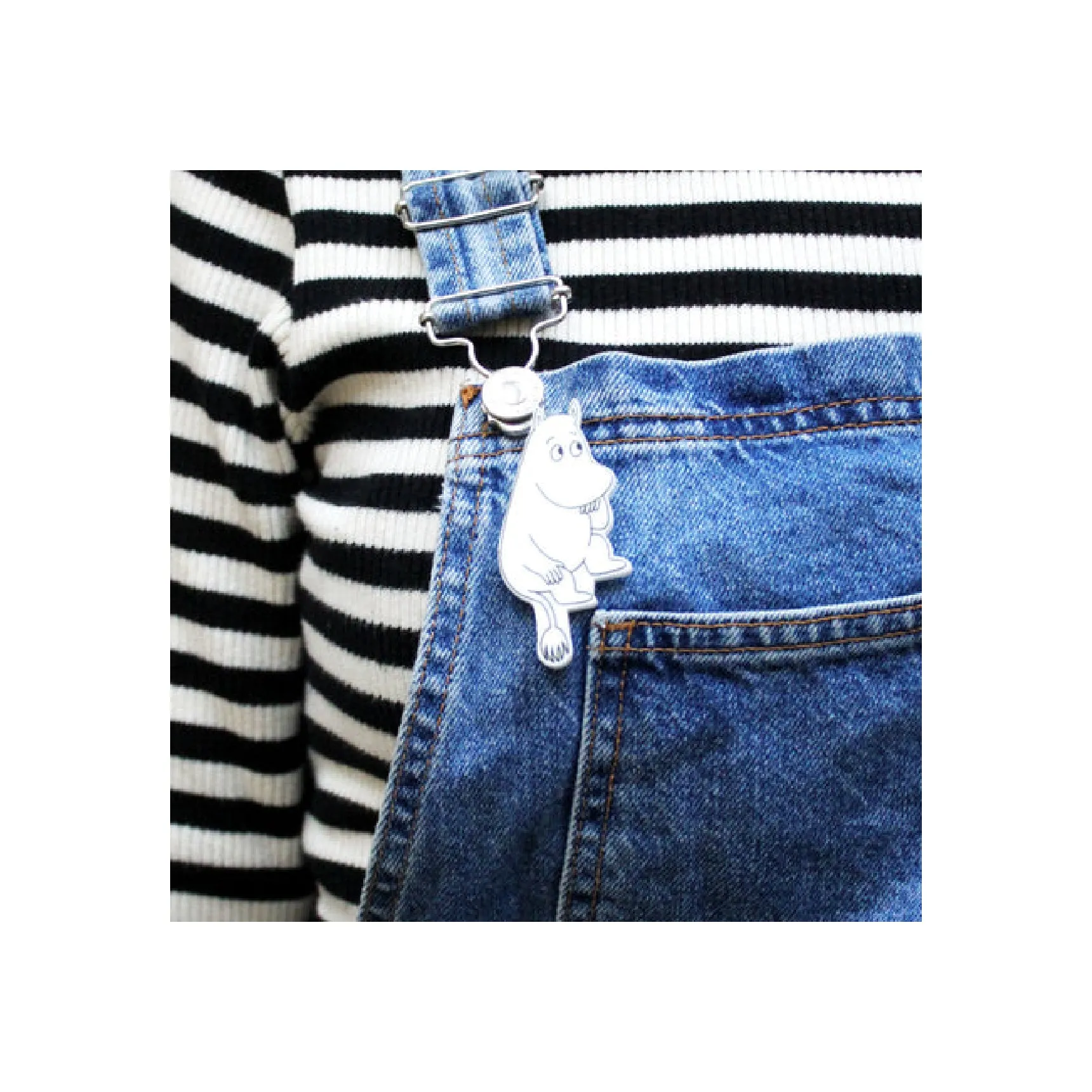 Acrylic Brooch Moomintroll