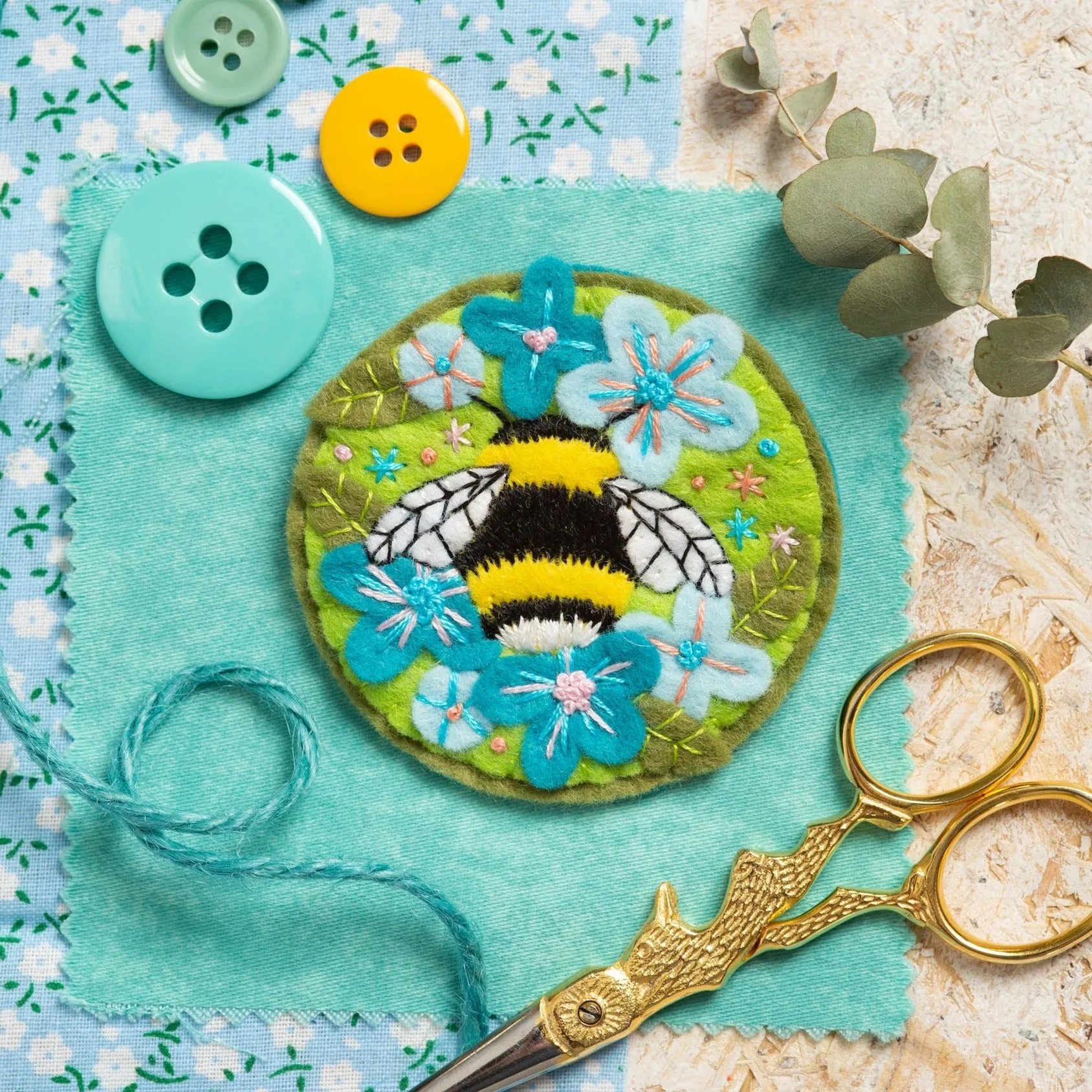 Bumblebee Felt Craft Brooch Kit