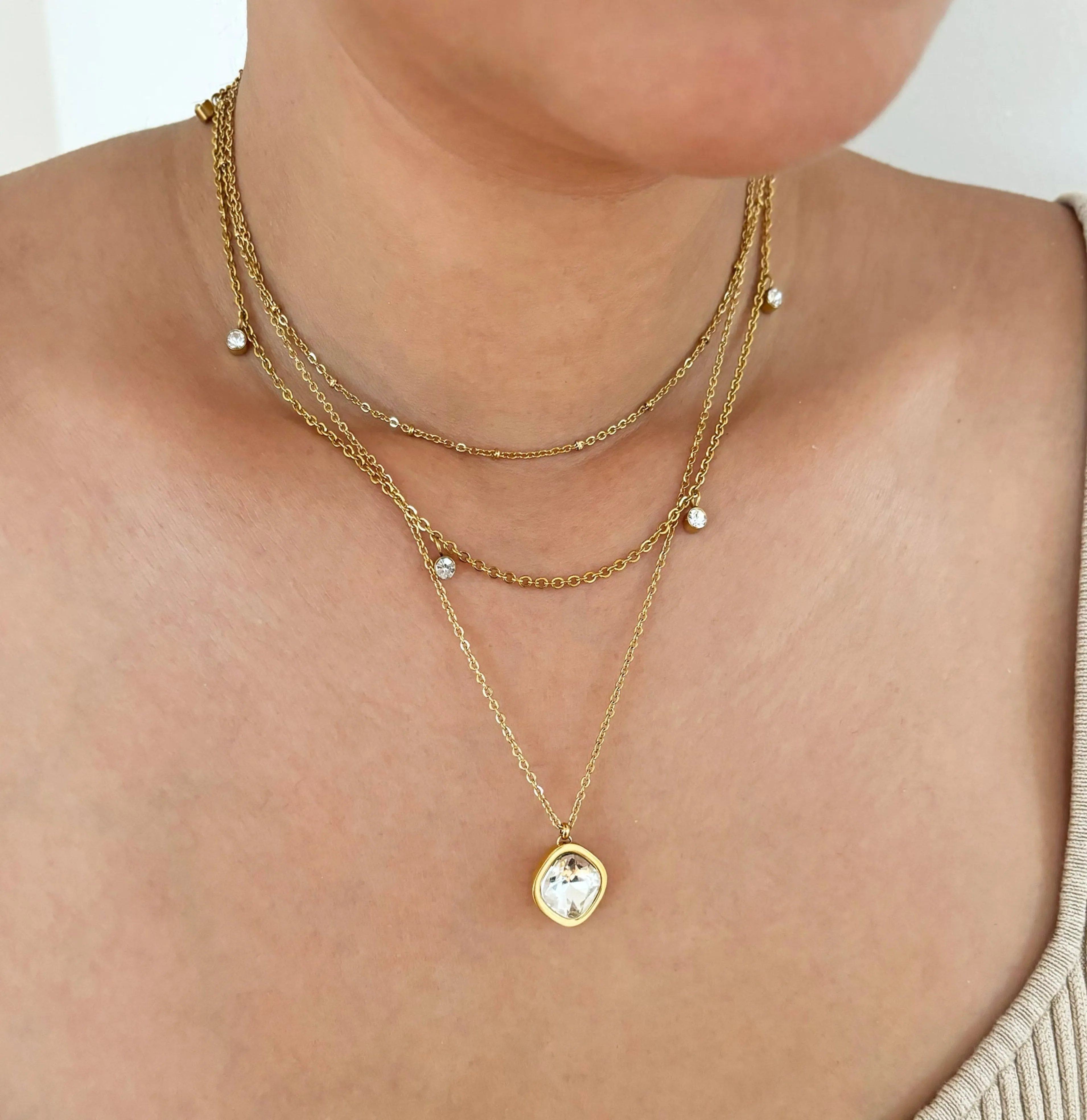 DESIREE WHITE TOPAZ BIRTHSTONE PENDANT - APRIL