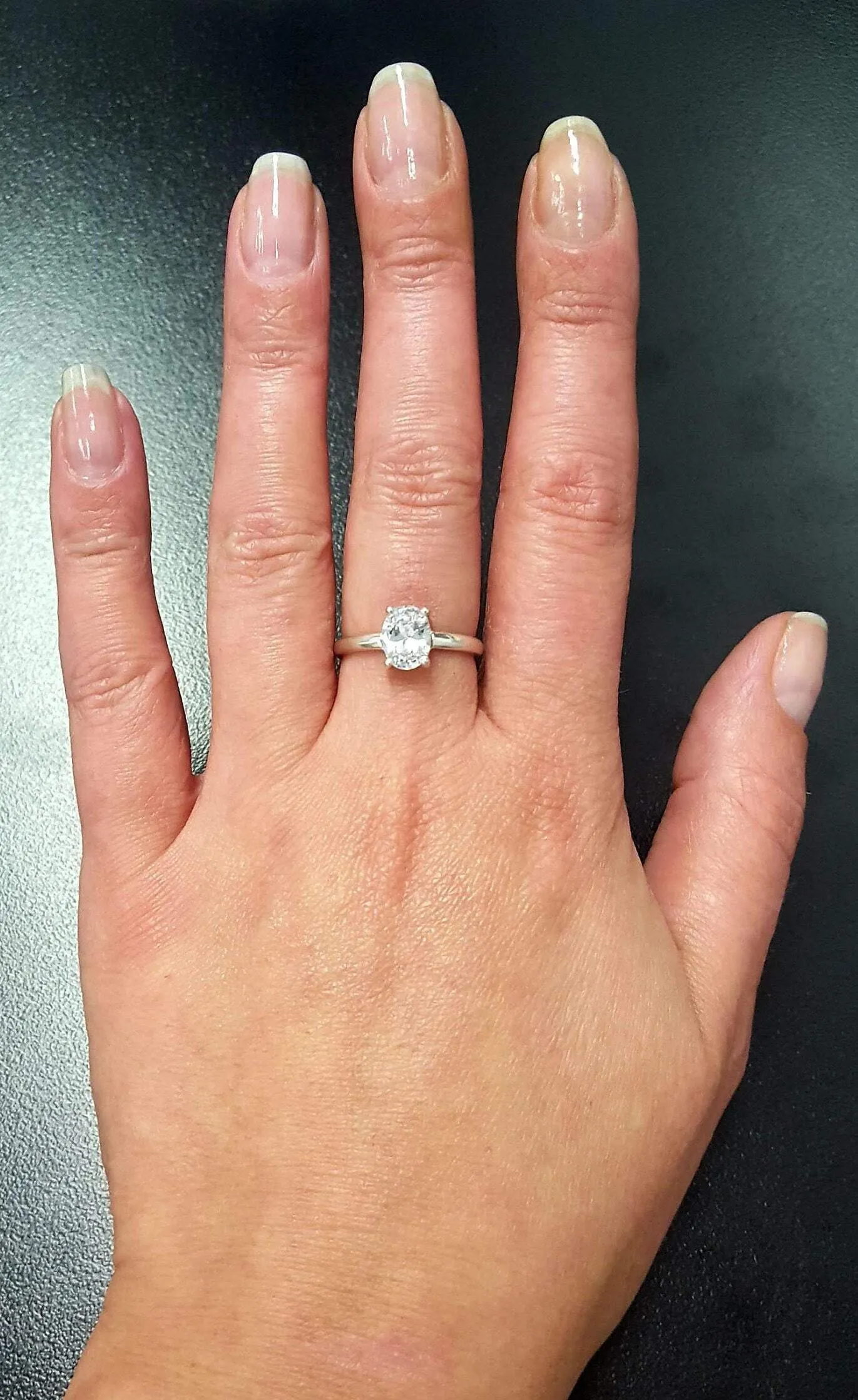 Diamond Oval Ring - Sparkly Solitaire Ring - Vintage Classic Ring