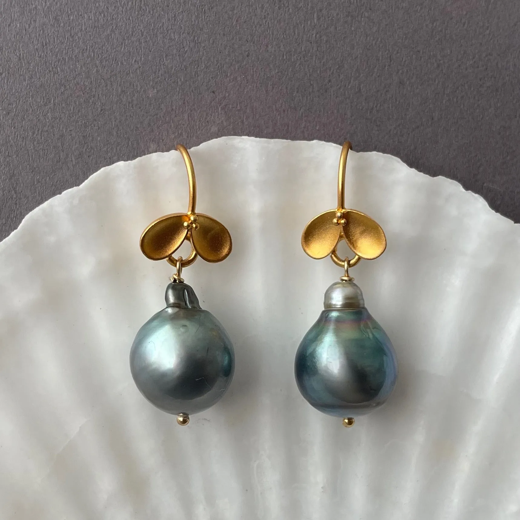 giant Tahitian pearl fruiting earrings