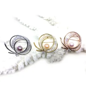 Golden Circles Pearl Brooch