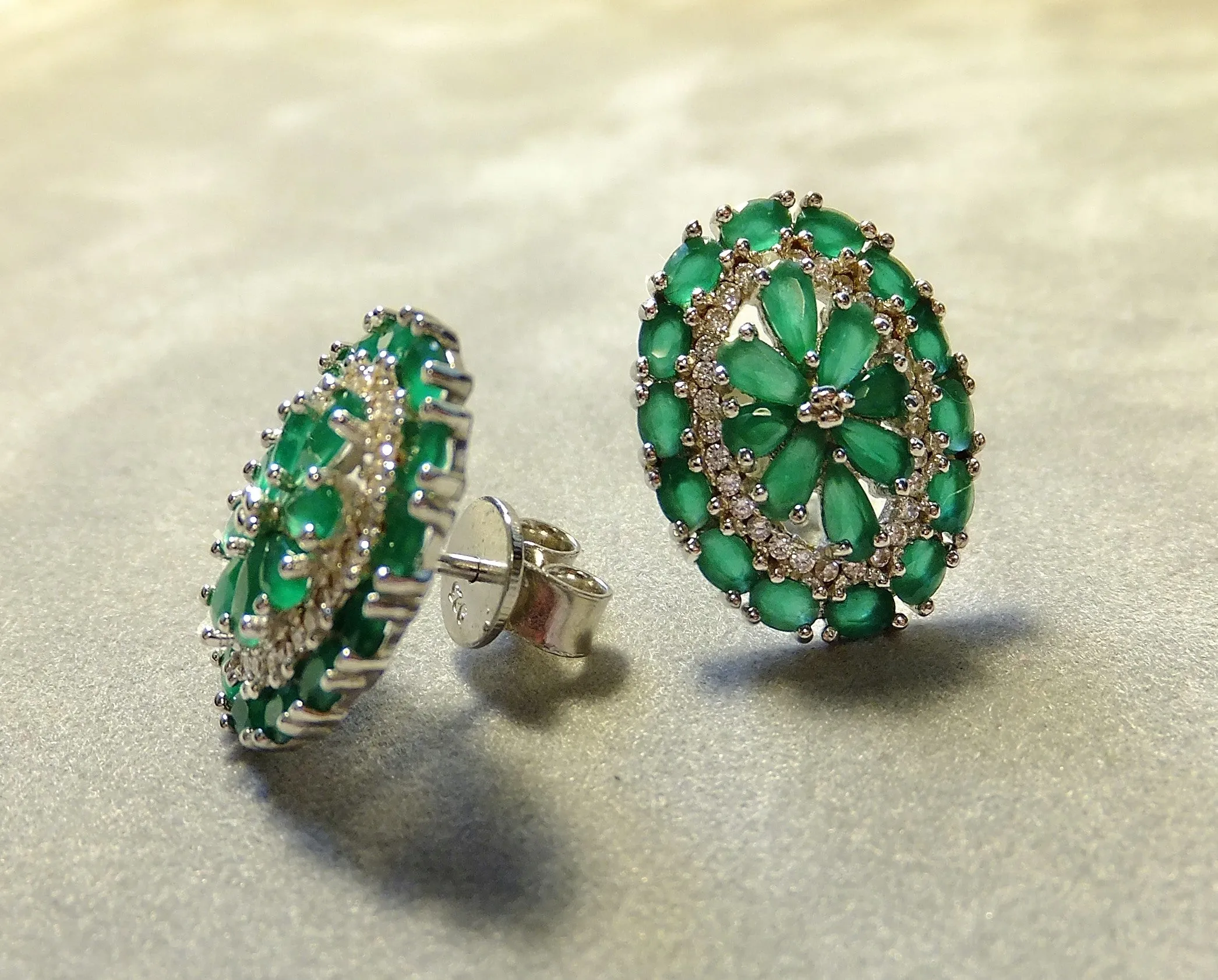 Indian Emerald Gemstone Stud Earrings in Sterling Silver