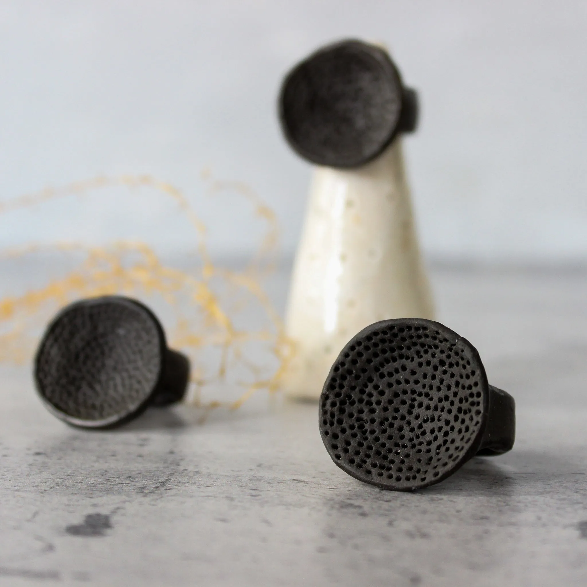 Large Round Coral Porcelain Rings  Black