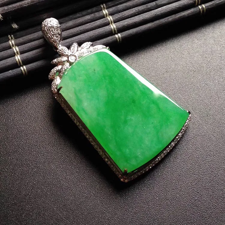Natural Jade Pendant Jadeite Gold Pendant PT351
