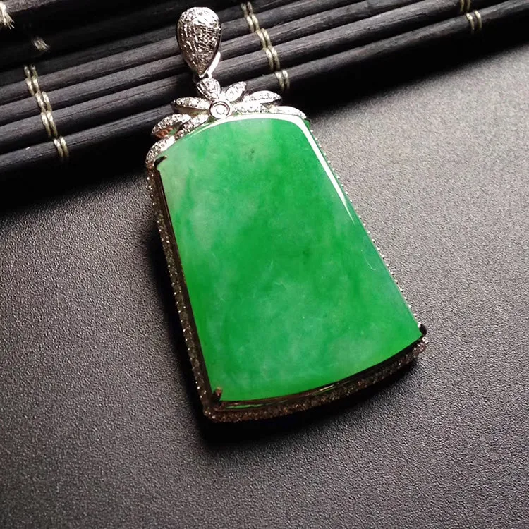 Natural Jade Pendant Jadeite Gold Pendant PT351