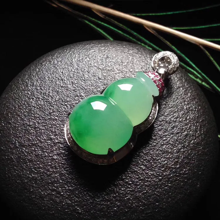 Natural Jade Pendant Jadeite Gold Pendant PT365