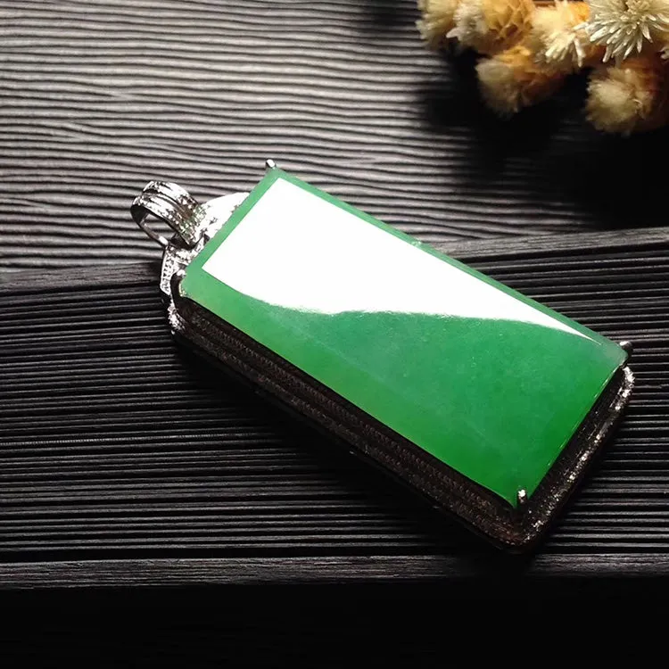Natural Jade Pendant Jadeite Gold Pendant PT487