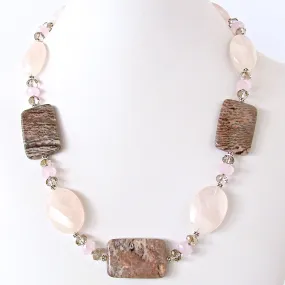 Open Plains: Chunky Rose Quartz Necklace
