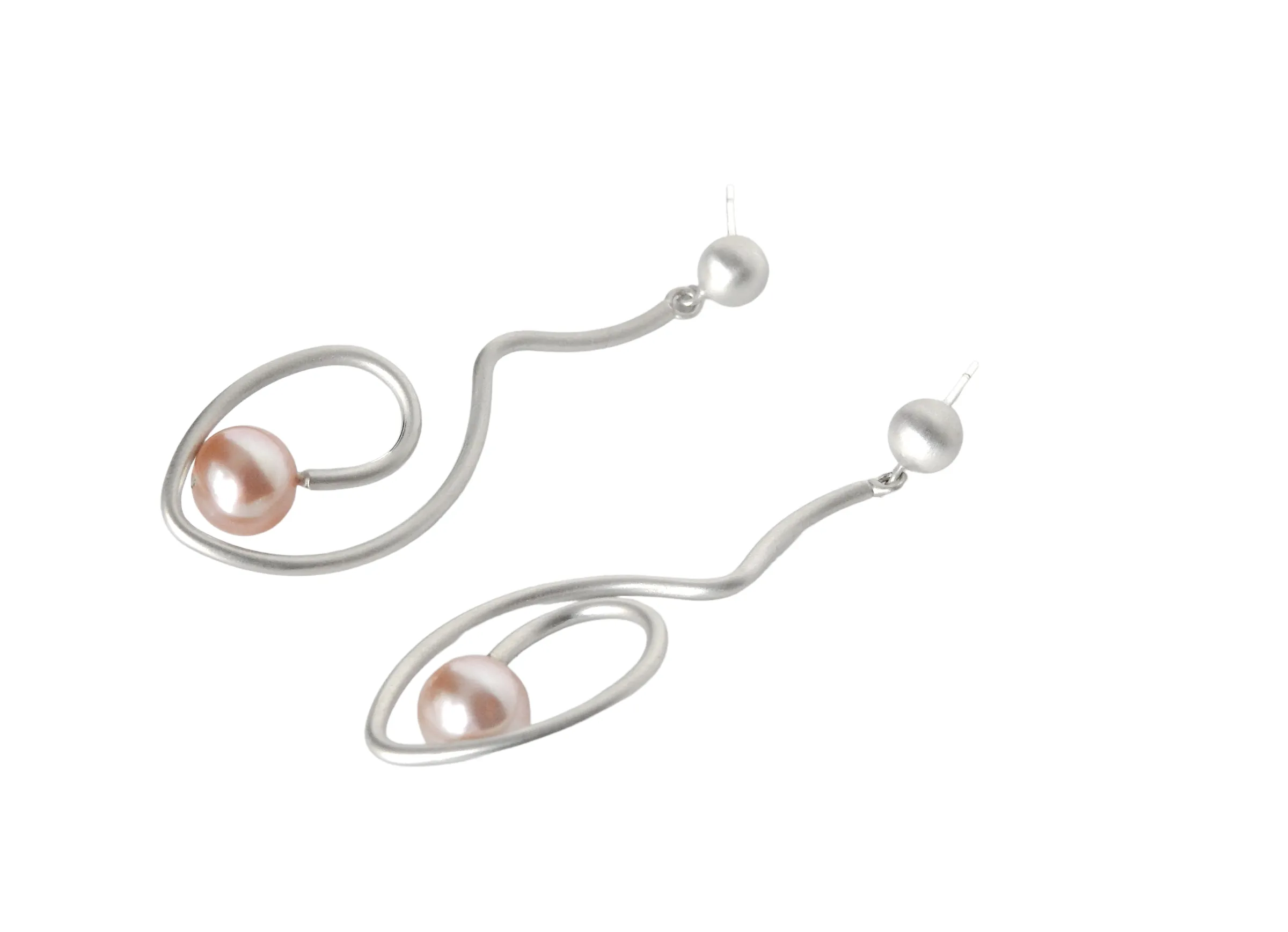 Organic line with pink pearl