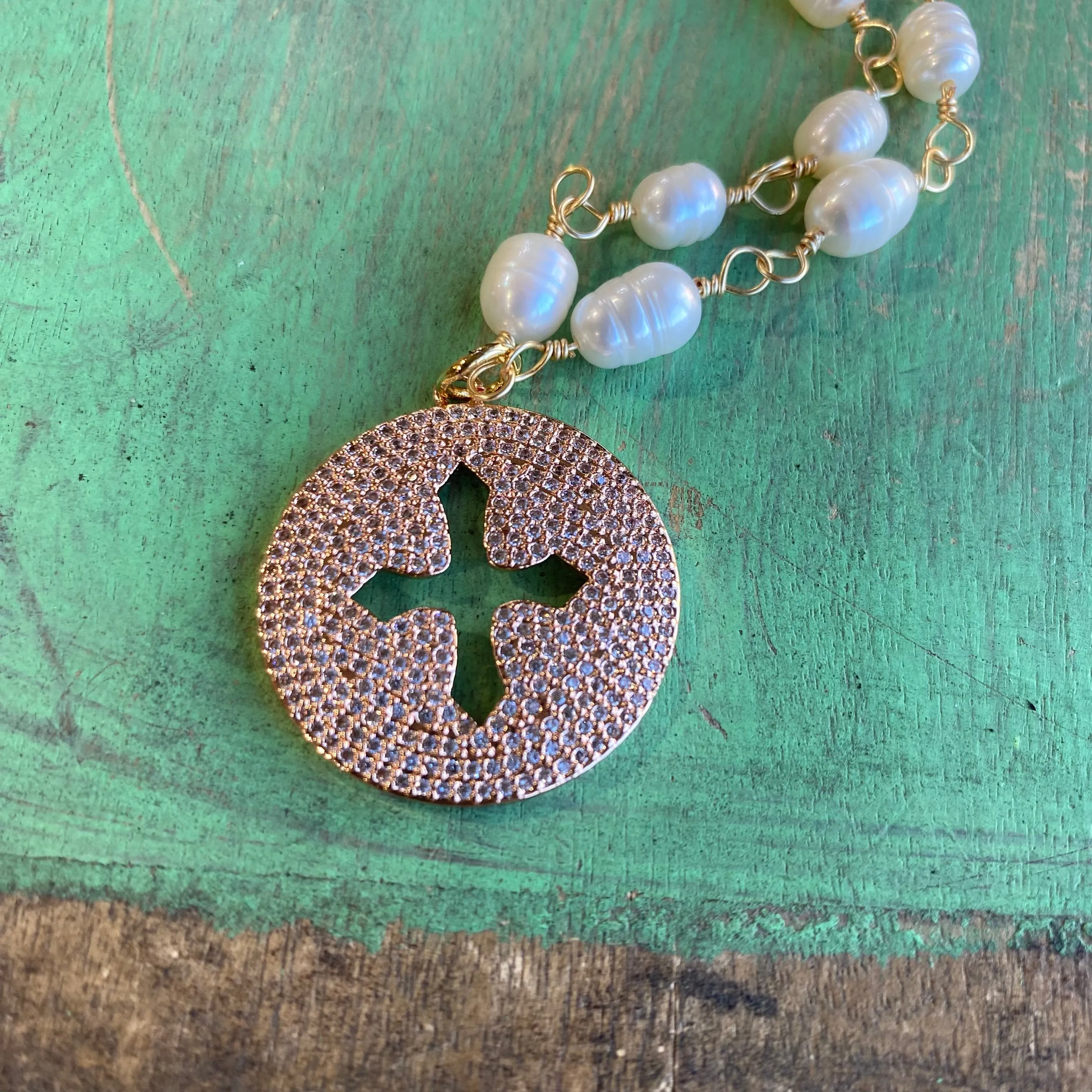 Rose Gold Pearl Necklace and Earring Set
