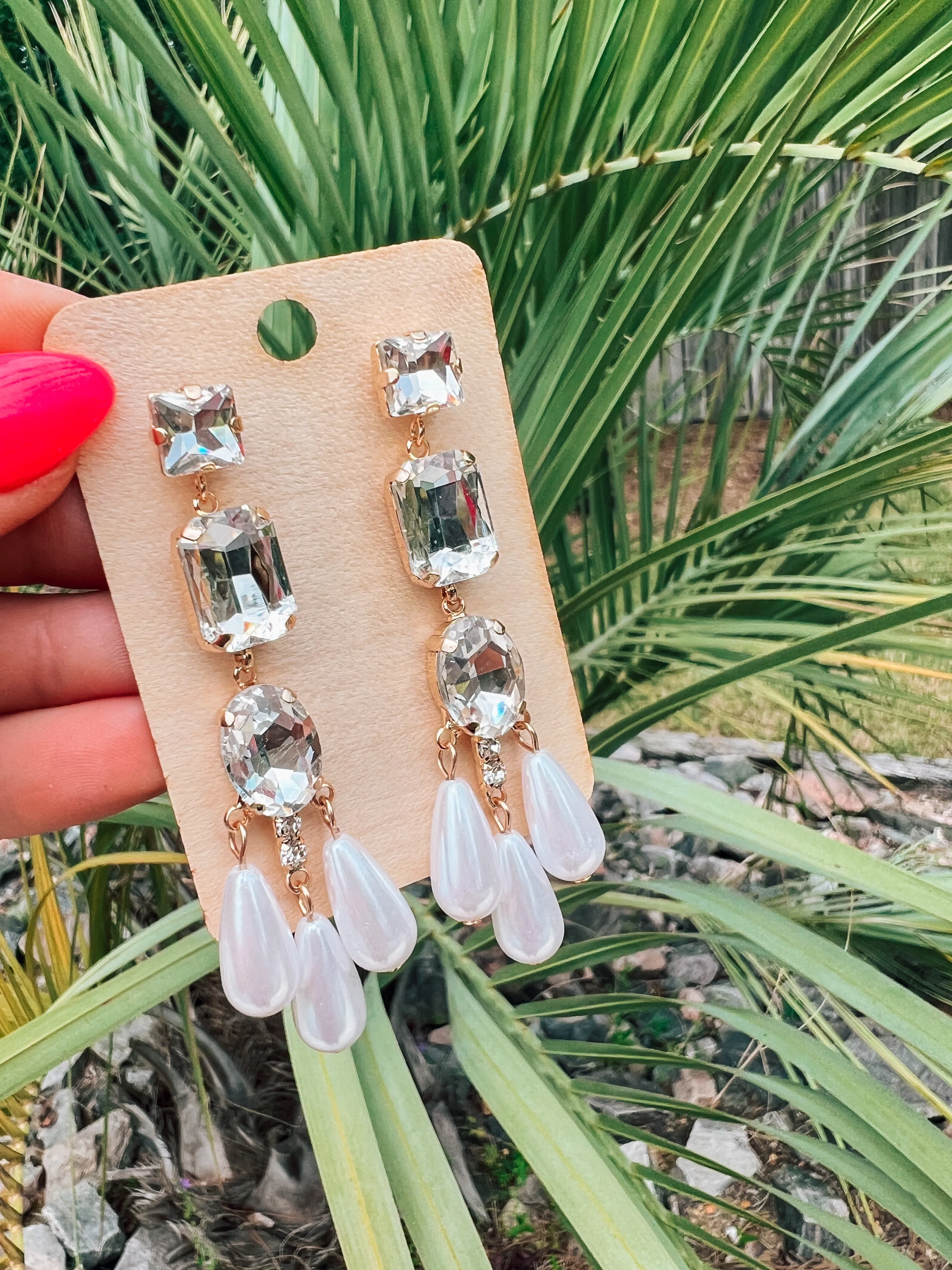 Tres Diamond and Pearls Earrings