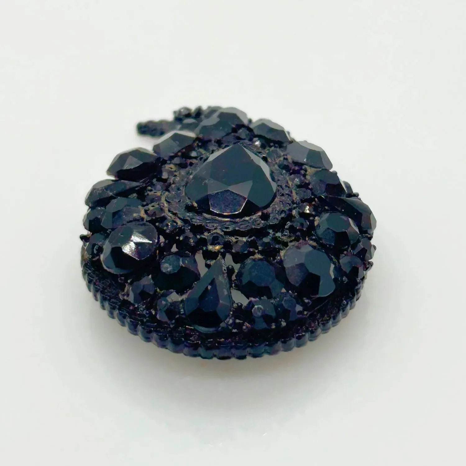 Wonderful Vintage "Art" Black Brooch in Paisley Shape